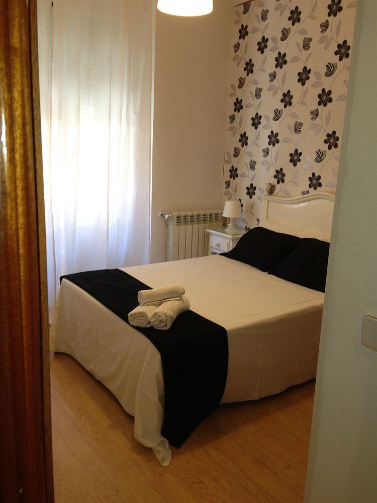 Hostal La Estrella Madrid Exteriér fotografie