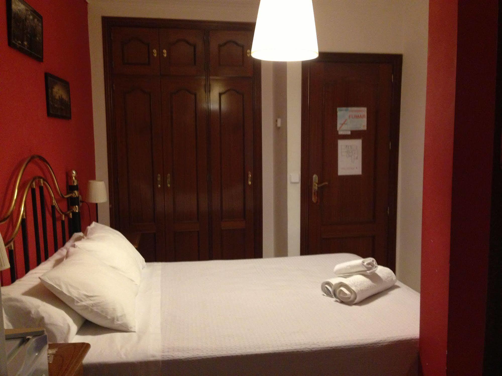 Hostal La Estrella Madrid Exteriér fotografie