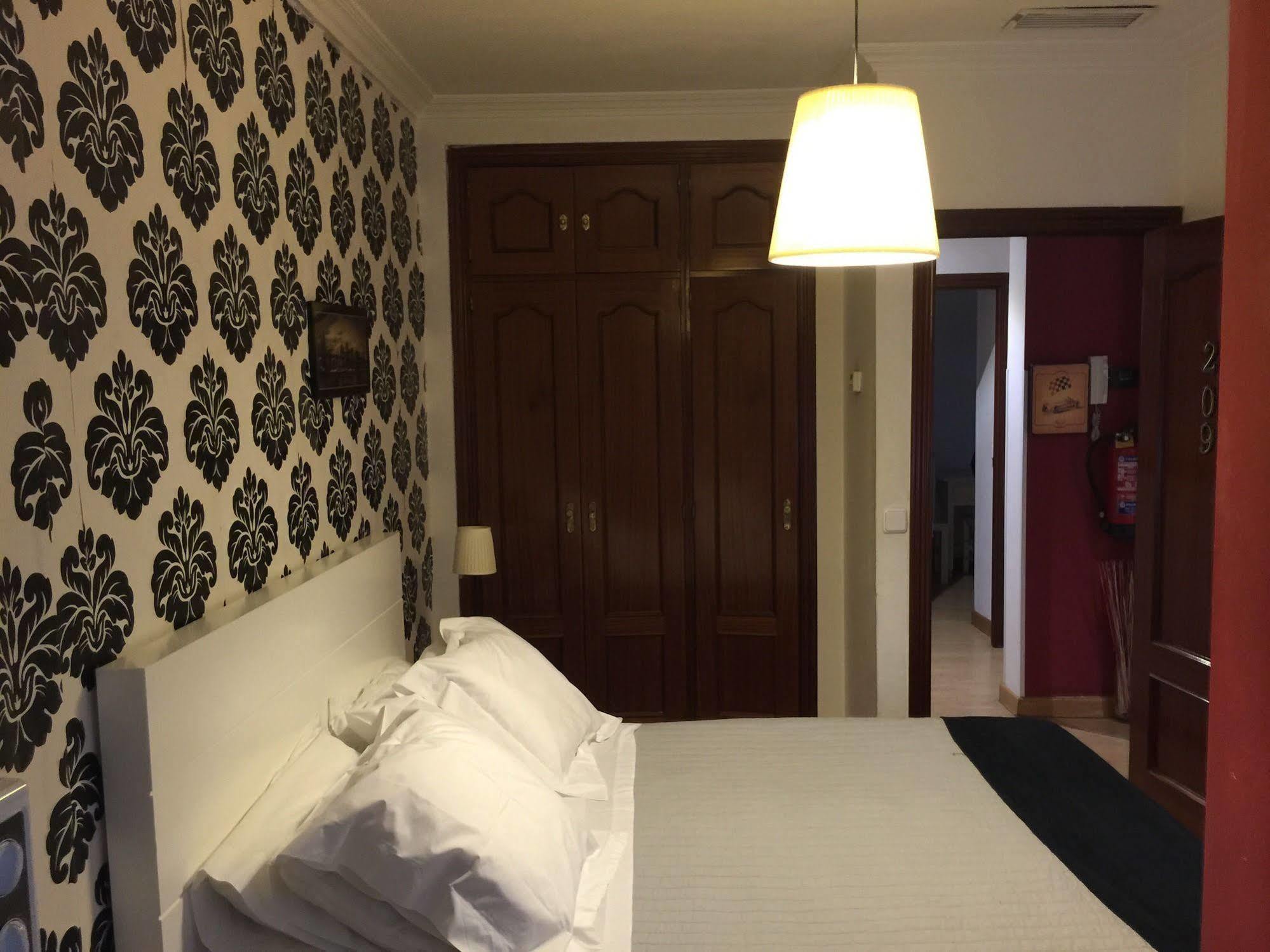Hostal La Estrella Madrid Exteriér fotografie