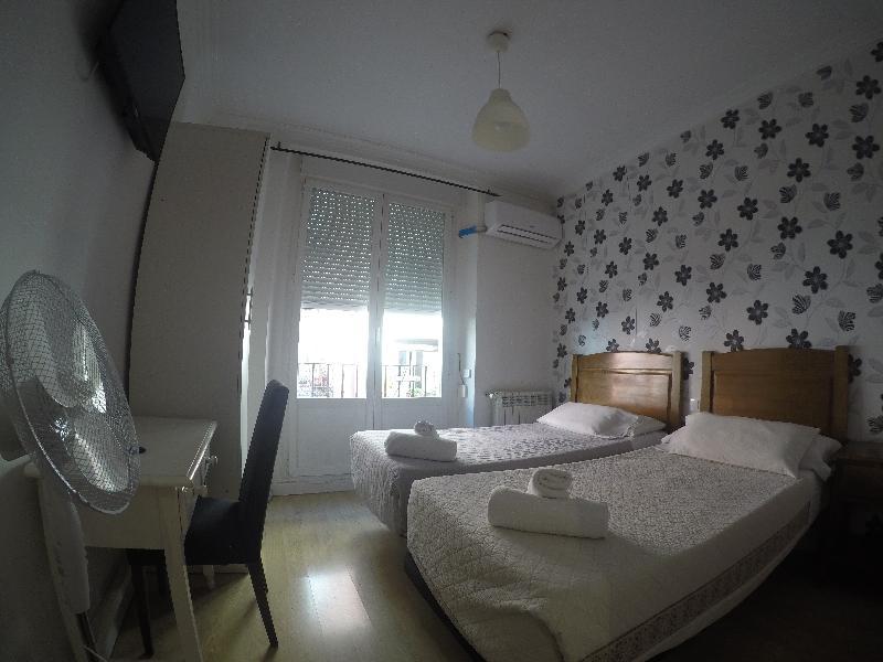 Hostal La Estrella Madrid Exteriér fotografie
